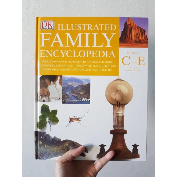 Illustrated Family Encyclopedia (DK) – Edizione Rilegata Del 2005, Usata In Ottime Condizioni