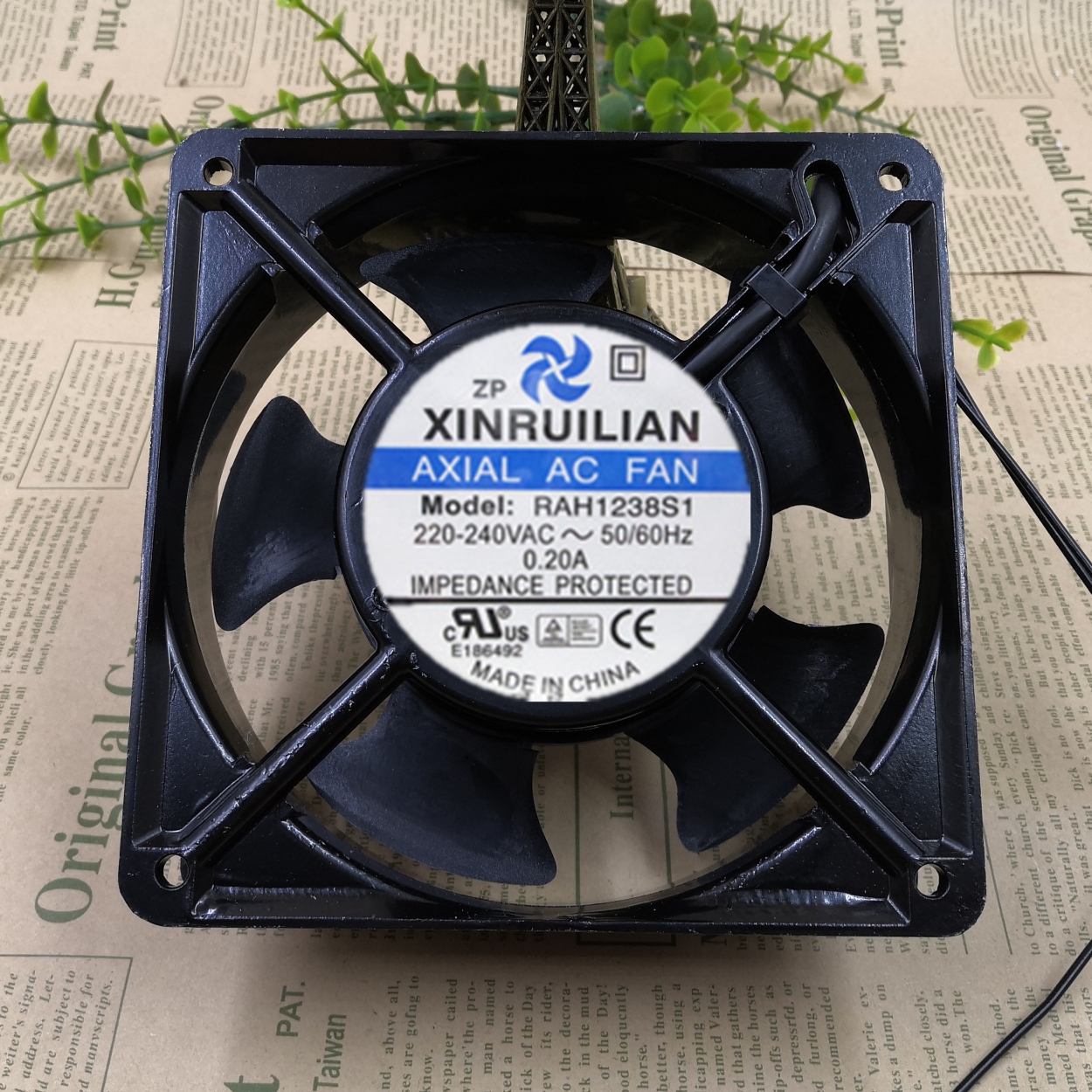 Xin Ruilian 120x120x38MM axial flow fan RAL1238S1 AC220V RAH1238B1