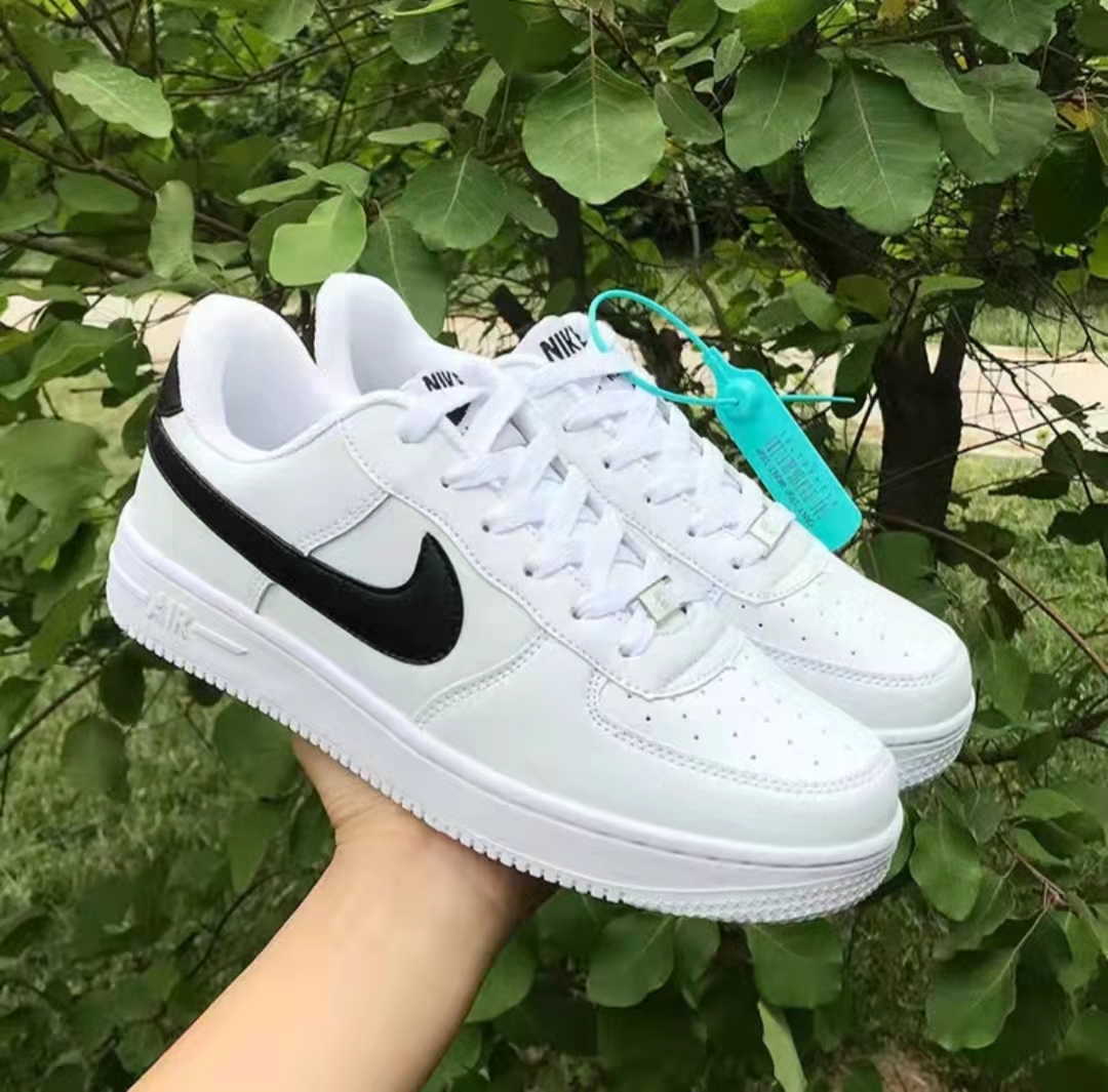 White Black Low Cut Shoes For Men And 