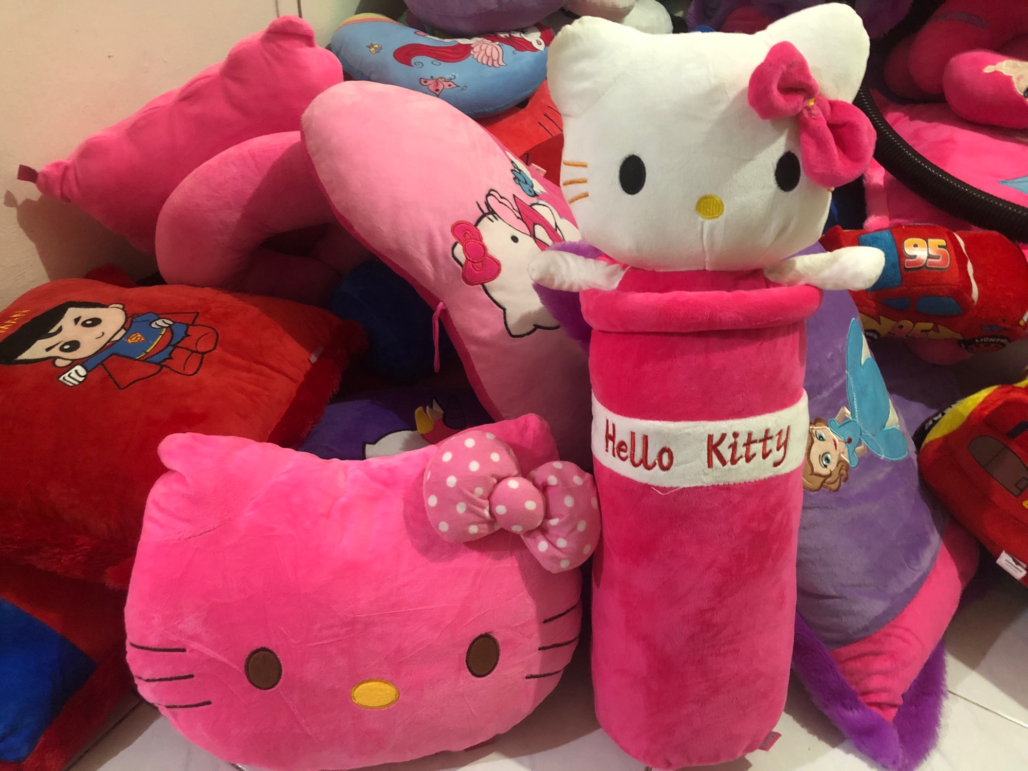 hello kitty pillow set