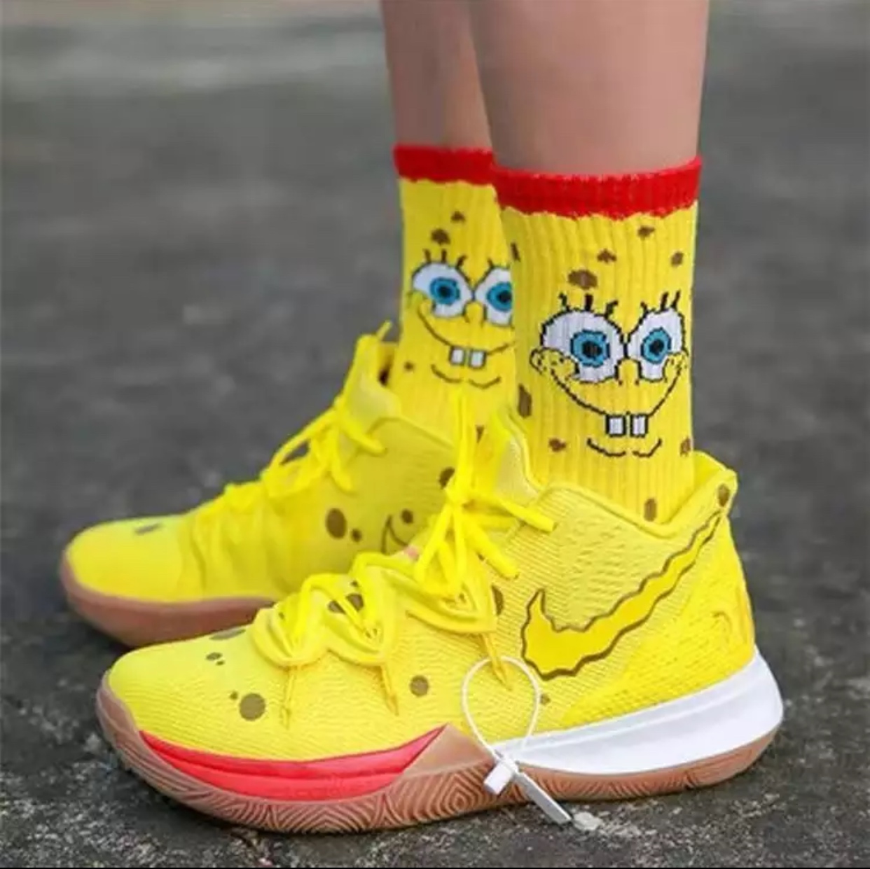 spongebob kyrie socks