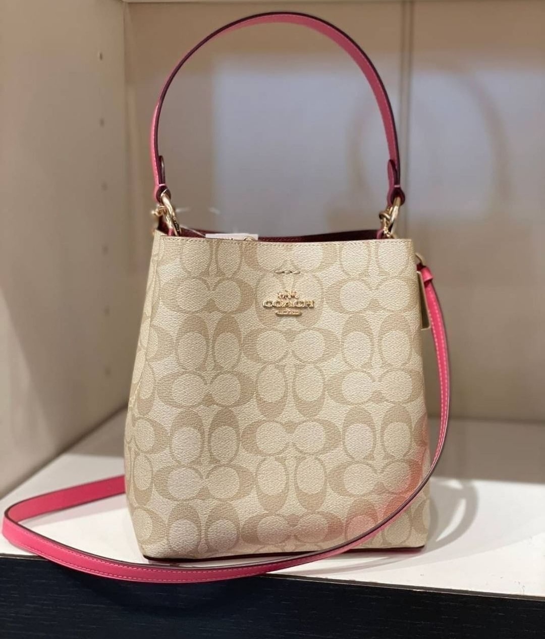  Customer reviews: COACH SMALL TOWN BUCKET BAG IN SIGNATURE  CANVAS, 2312 (IM/Khaki Chalk/Wine)