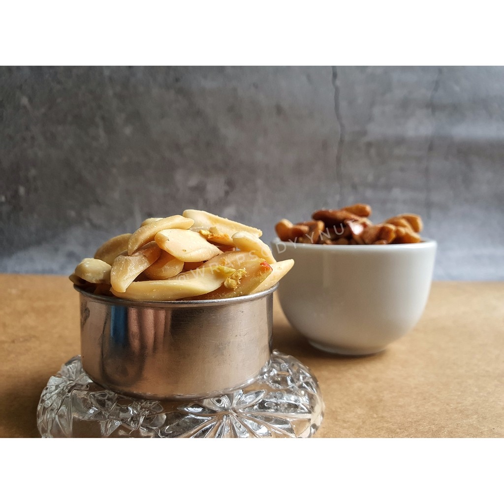 YNut! Roasted Pili Nut Garlic with Chili (75 g) Lazada PH