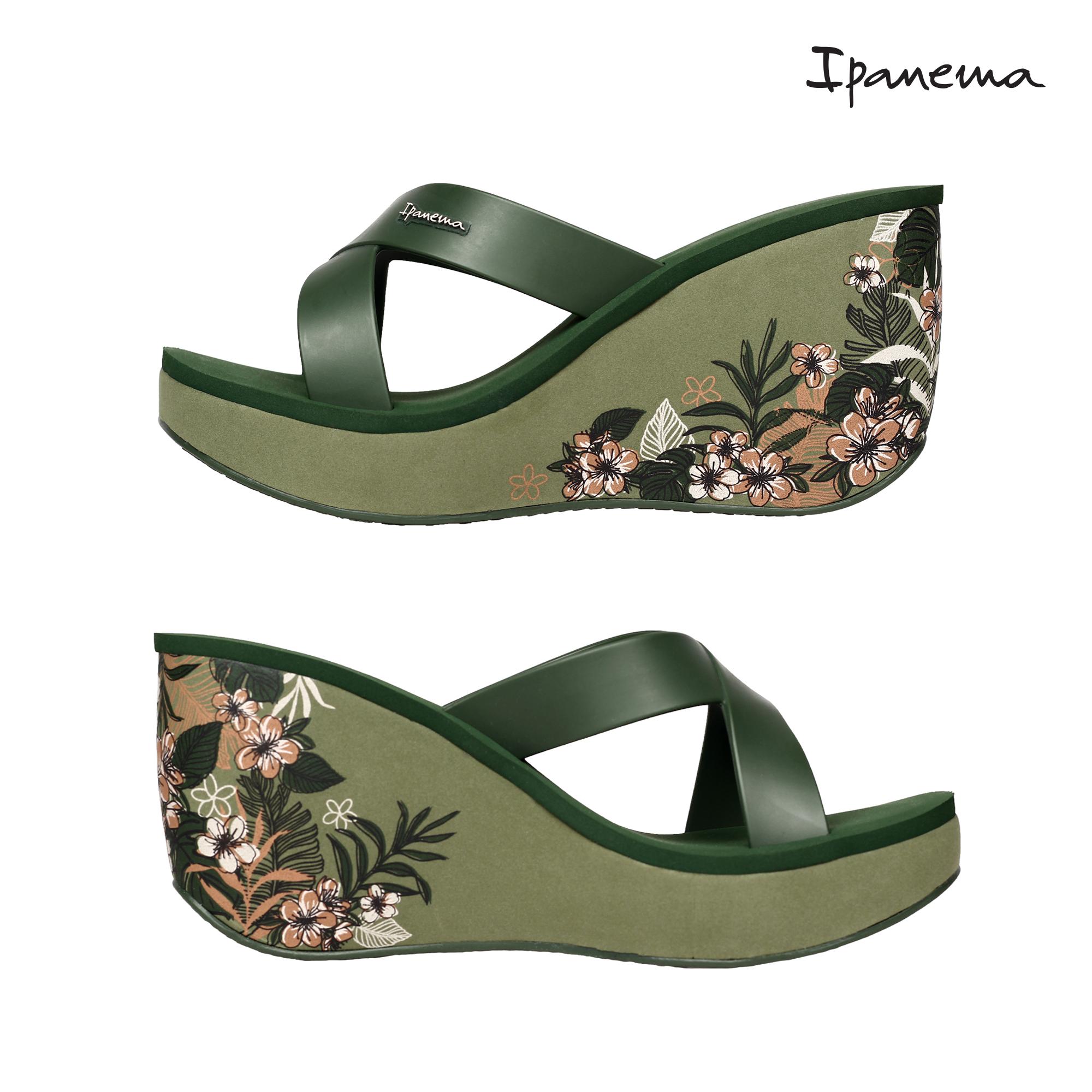 ipanema lipstick wedge