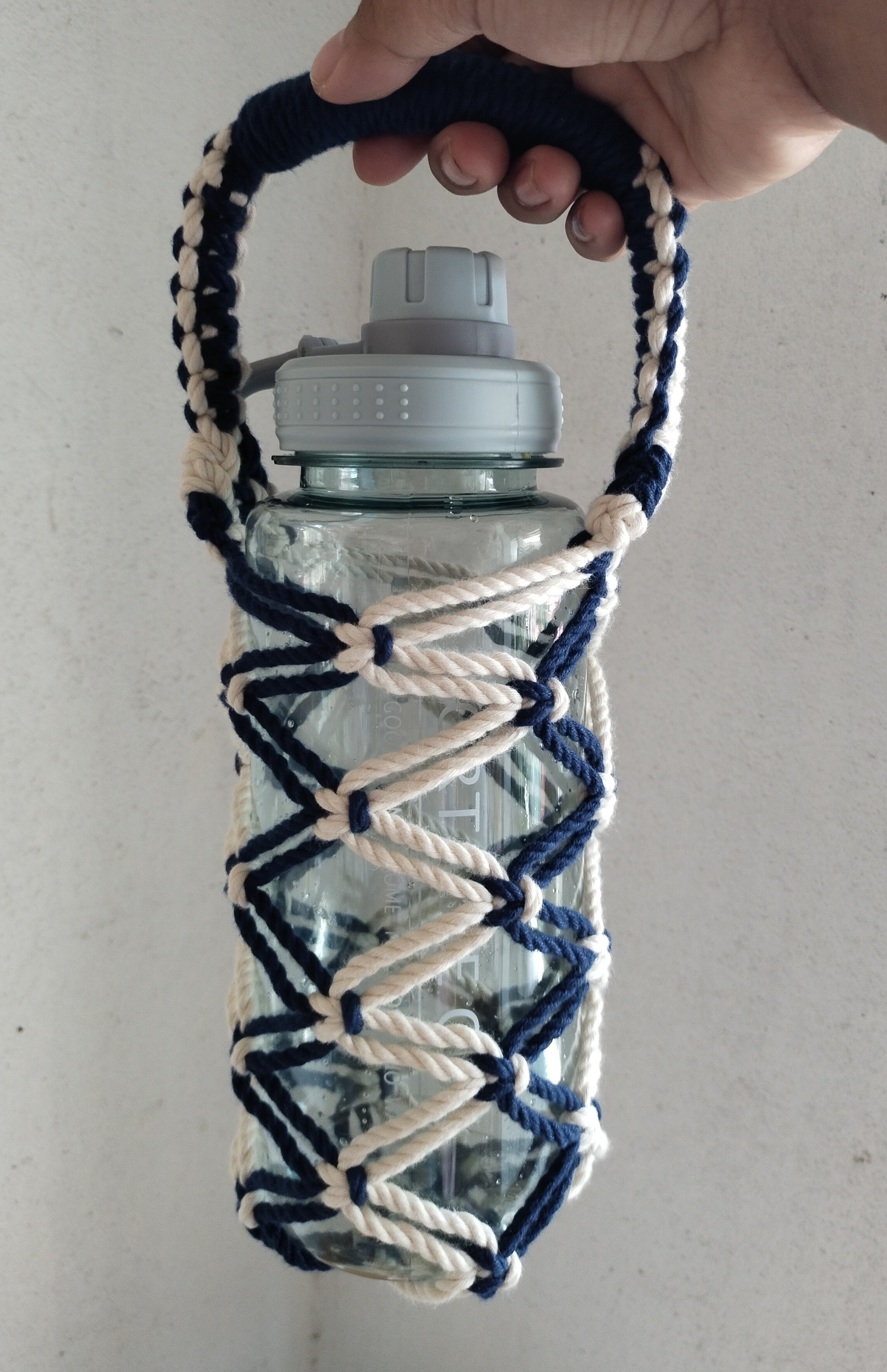 Original Knotssy Twotone Macrame Flask Holder with 3way strap tumbler