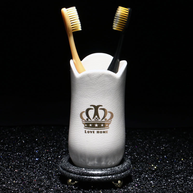 Europeanstyle wedding bathroom fivepiece bathroom supplies kit dental