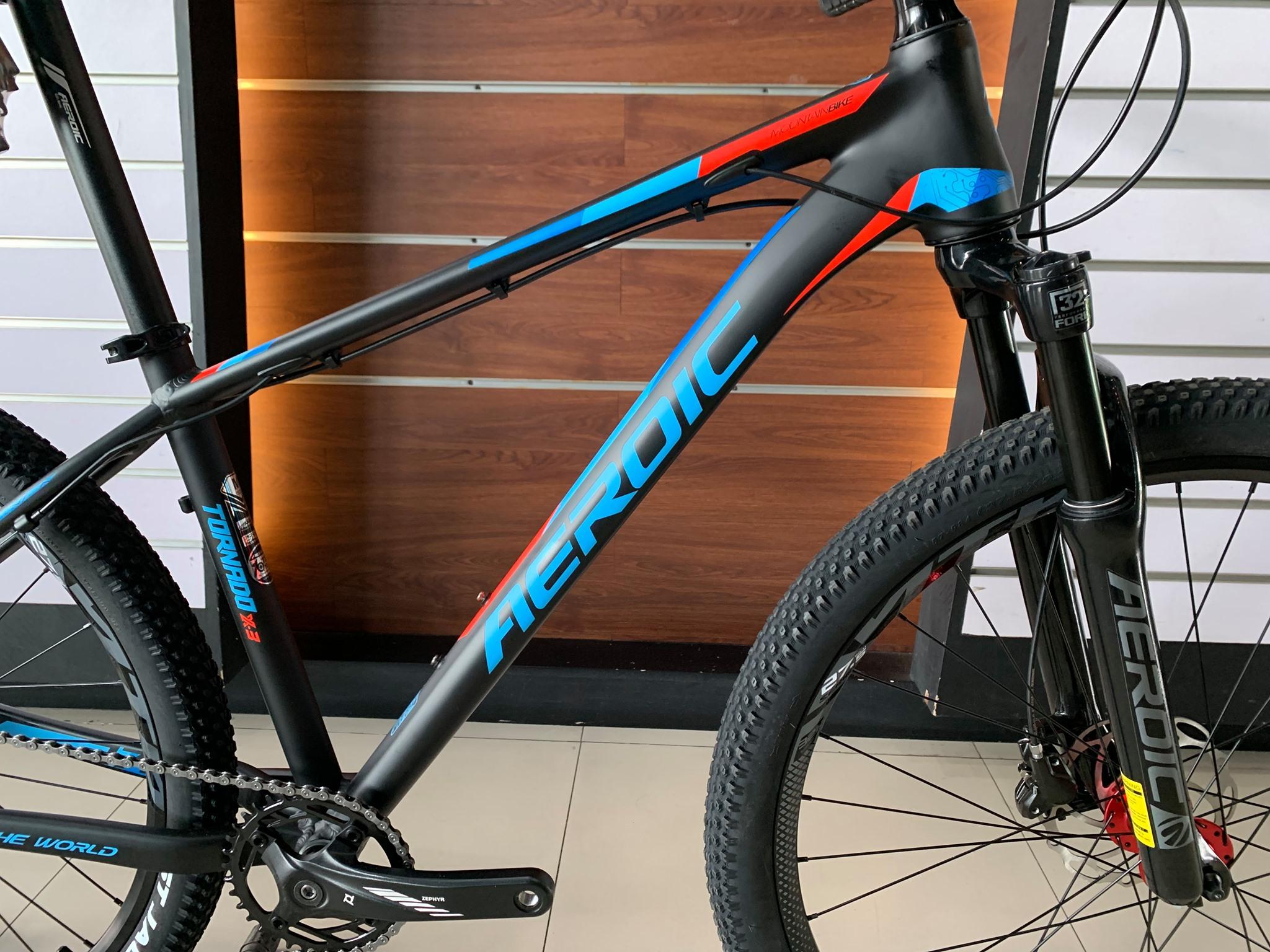 Aeroic athena hot sale 27.5 specs