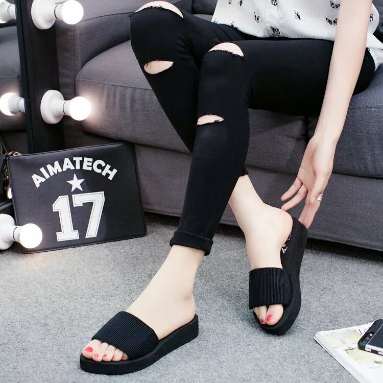 lightweight slippers