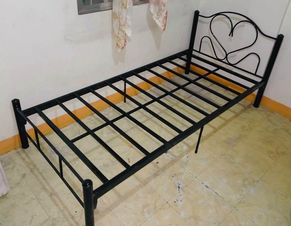 girls single bed frame