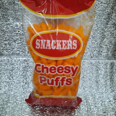 Snackers Cheesy puffs