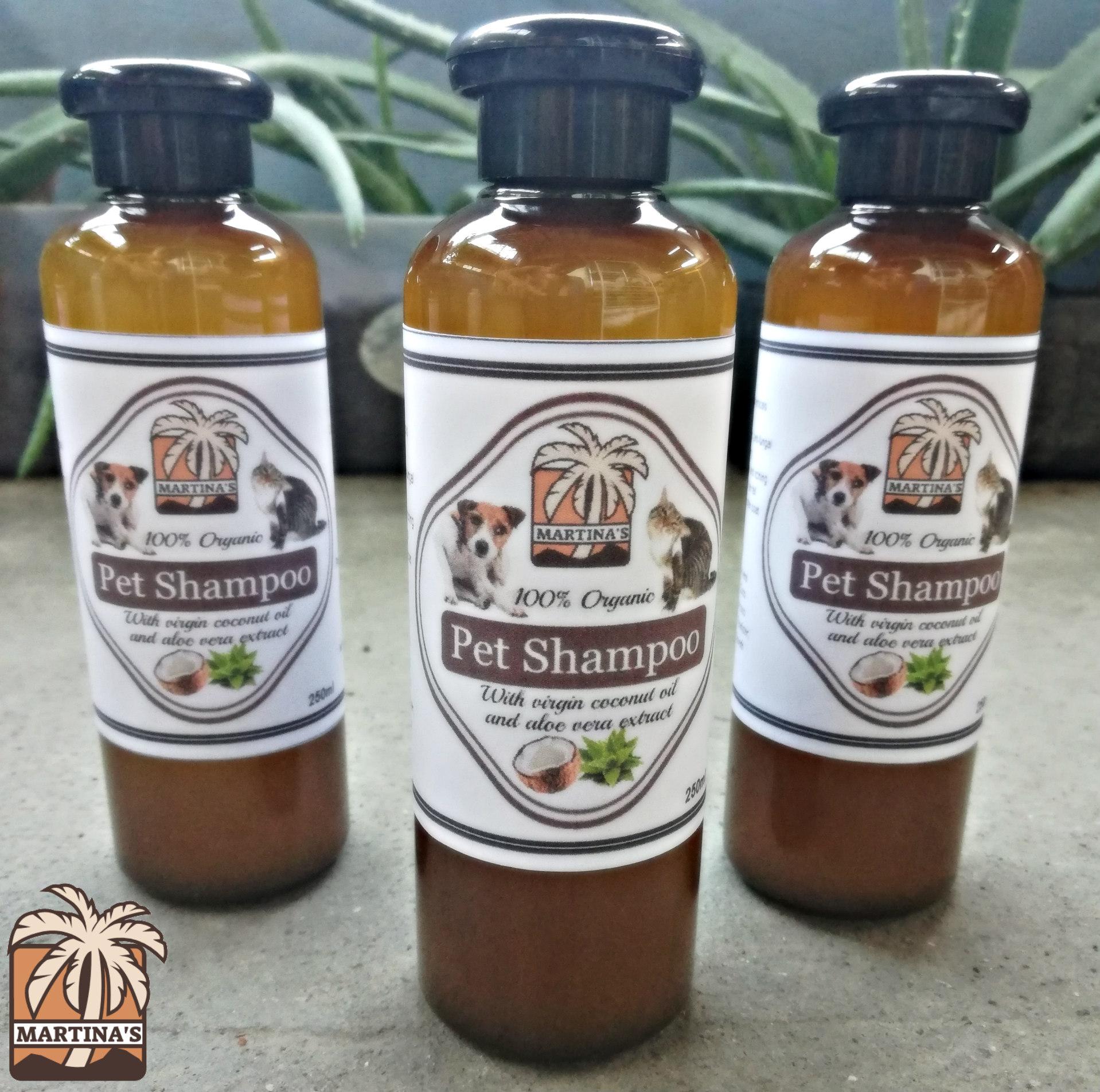 Martina's Pet Shampoo and Conditioner (1 x 250ml) Dog Shampoo With Aloe