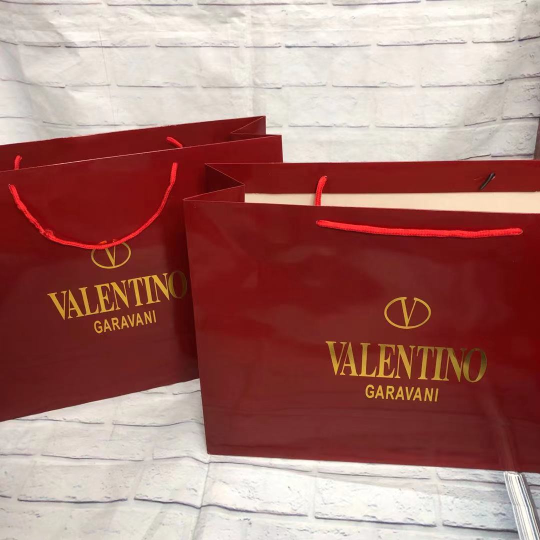 Valentino bag online packaging