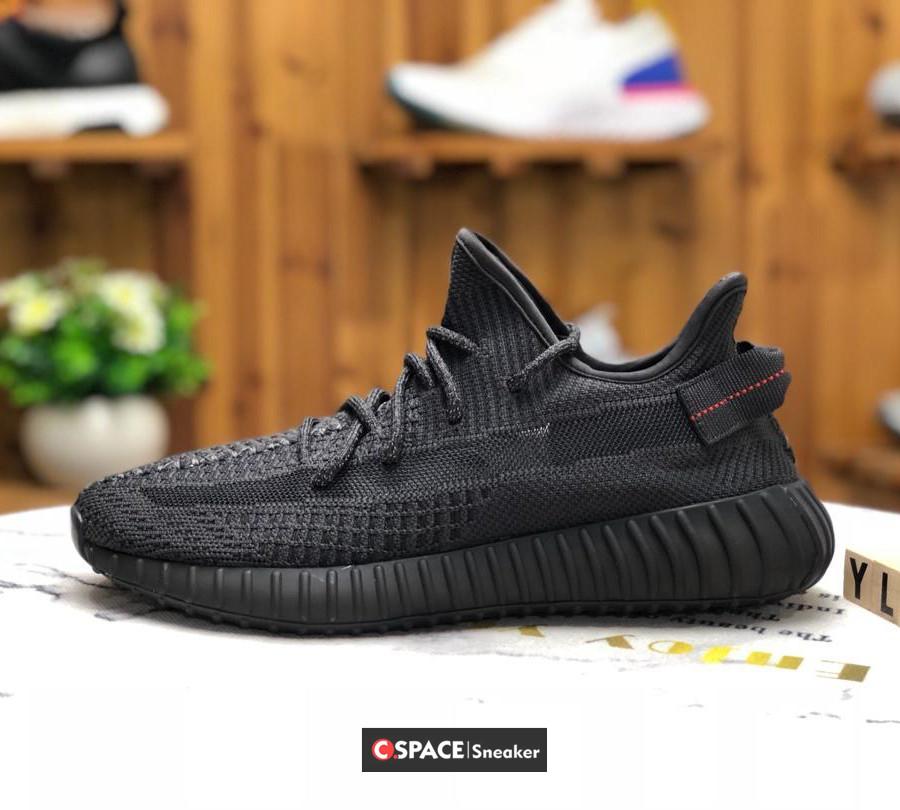350 v2 triple black