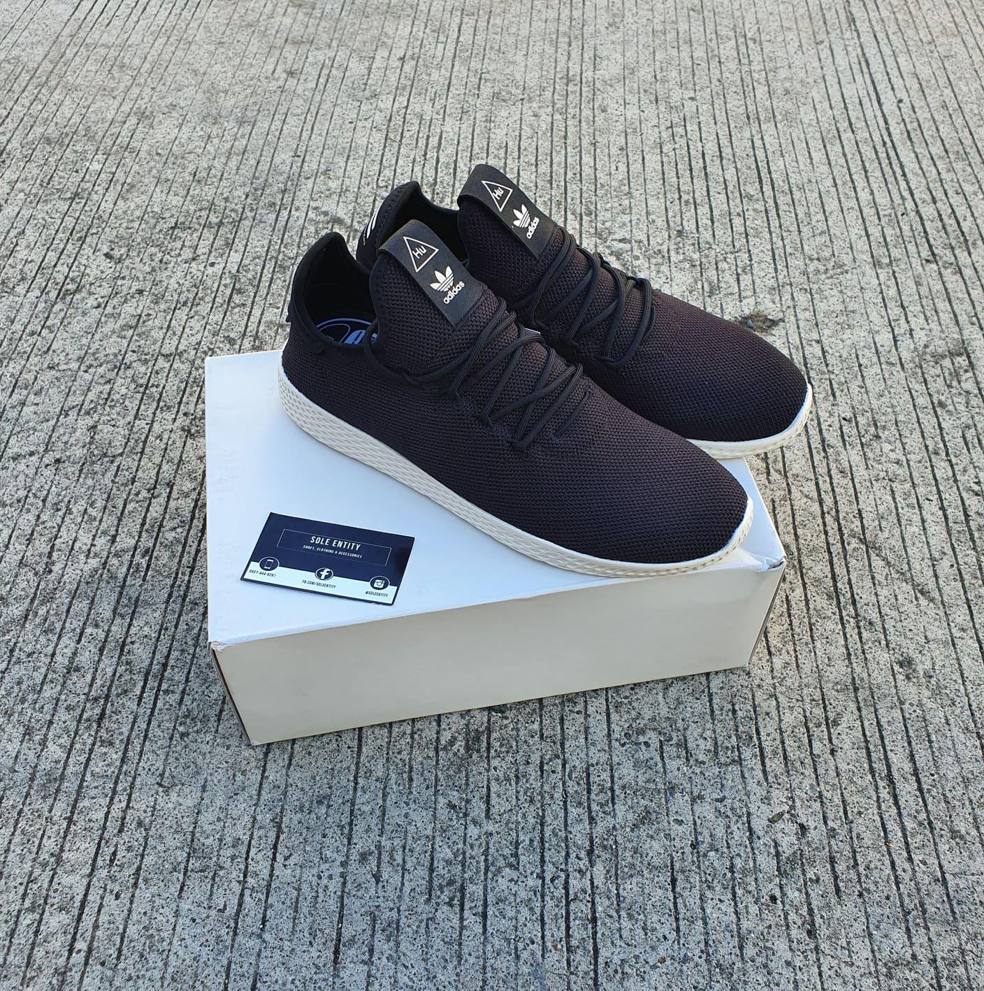 adidas pharrell tennis hu black