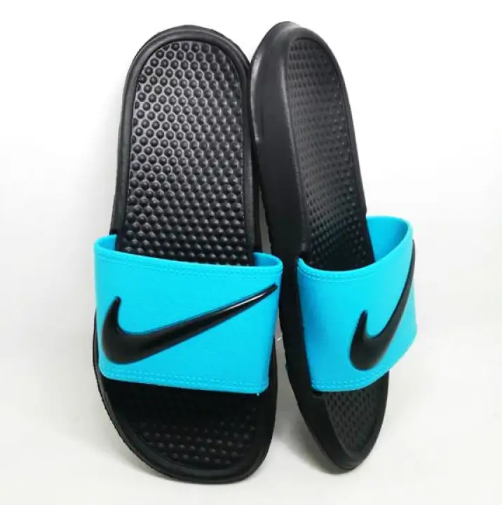 big nike slippers