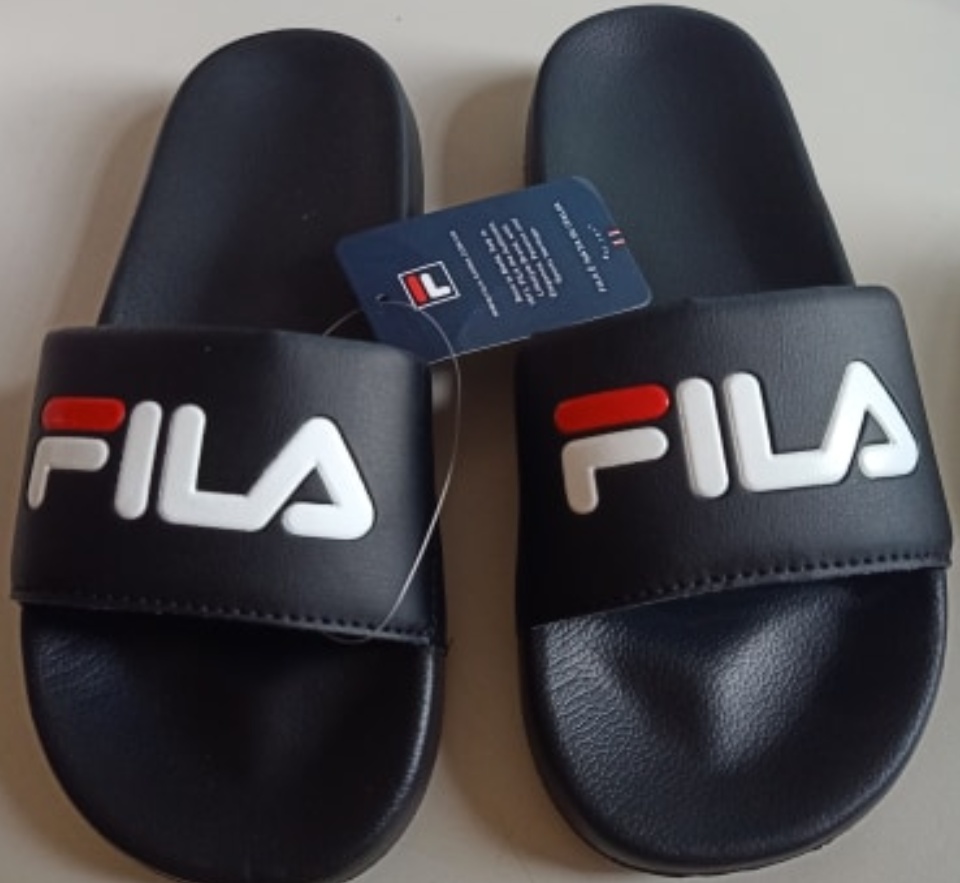 fila slipper price