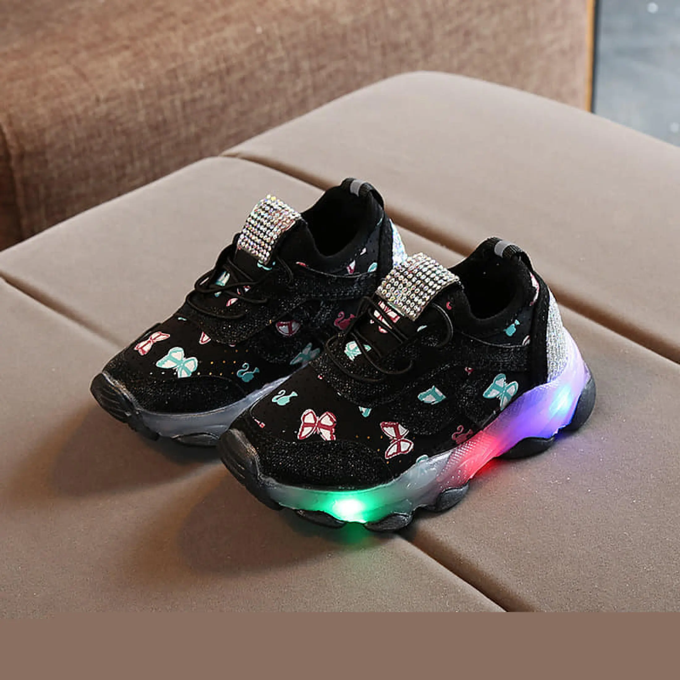 bagage Ik heb het erkend vasthoudend KIDS LED SHOES: Buy sell online Sneakers with cheap price | Lazada PH