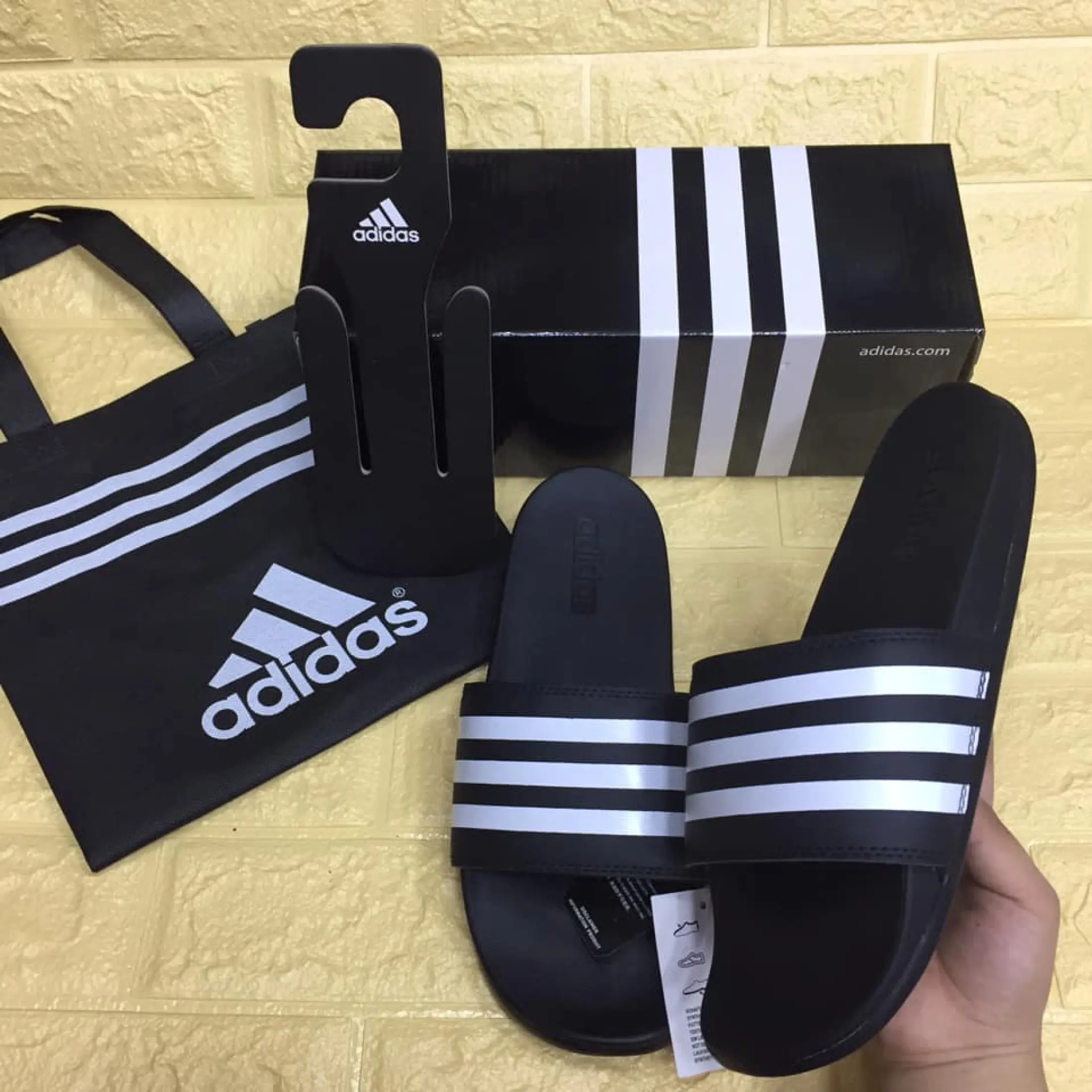 mens adidas slippers