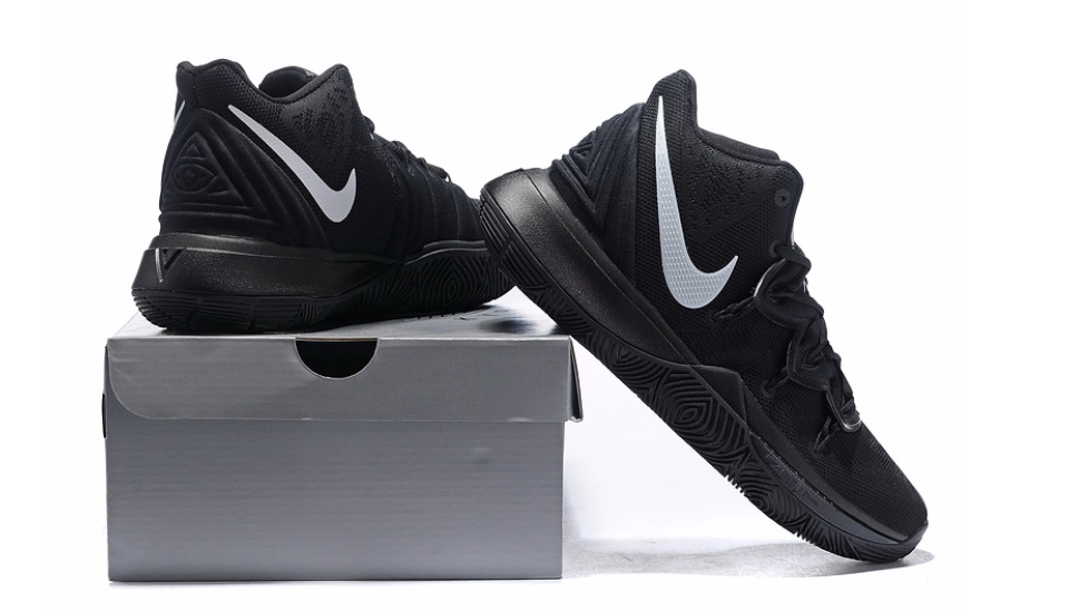 kyrie 5 all black