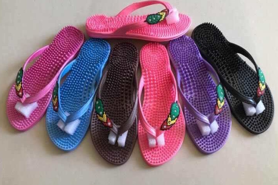 thin house slippers