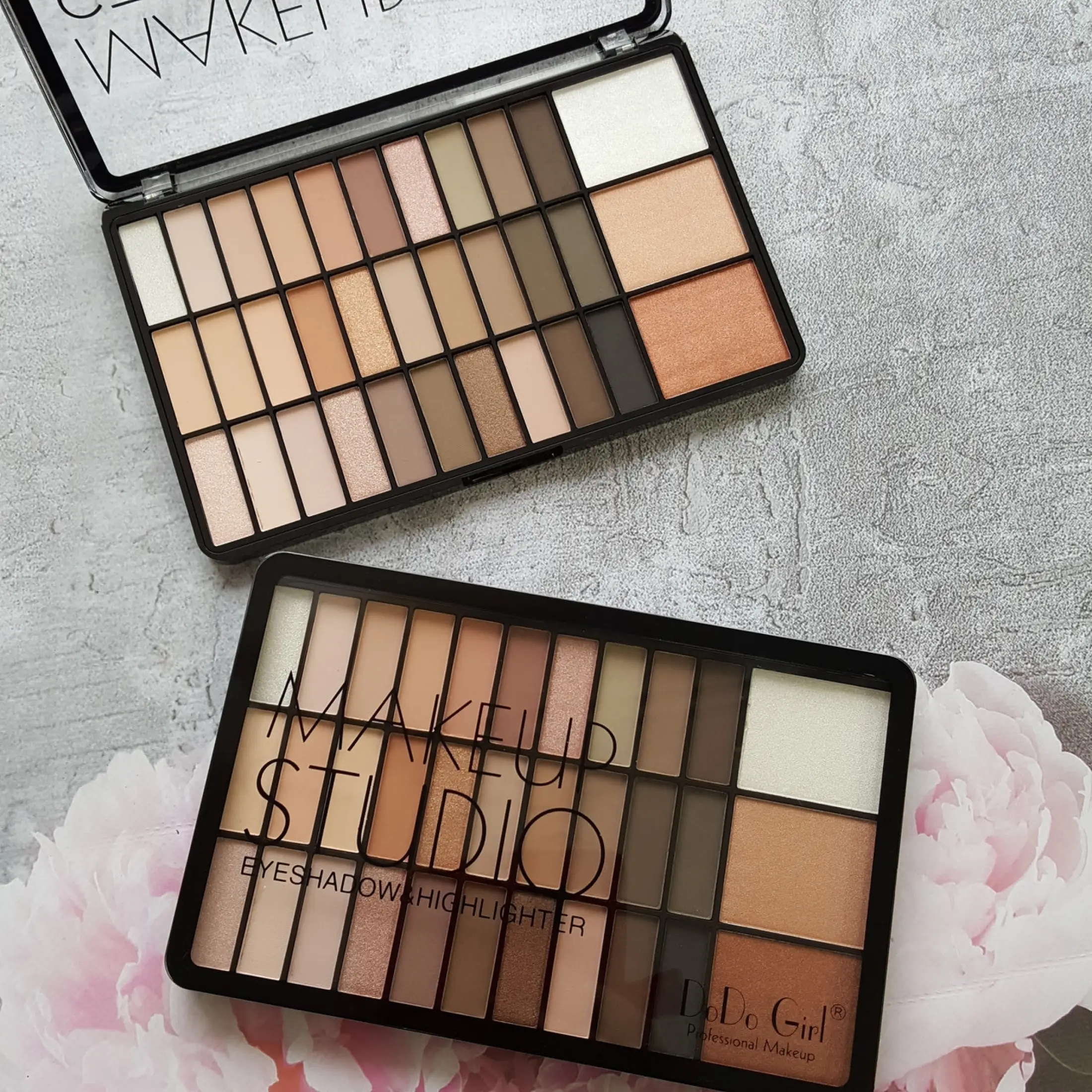 makeup studio eyeshadow and highlighter palette