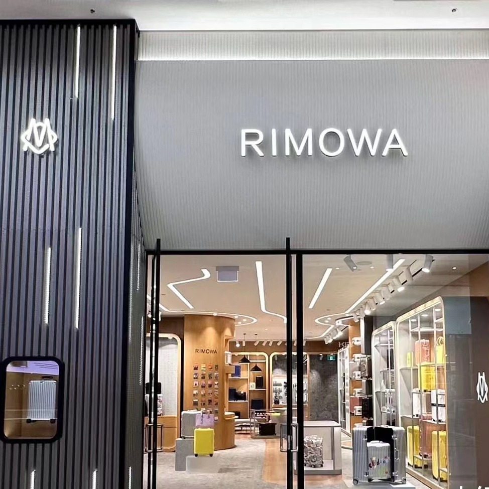Shop online with RIMOWA store now! Visit RIMOWA store on Lazada.