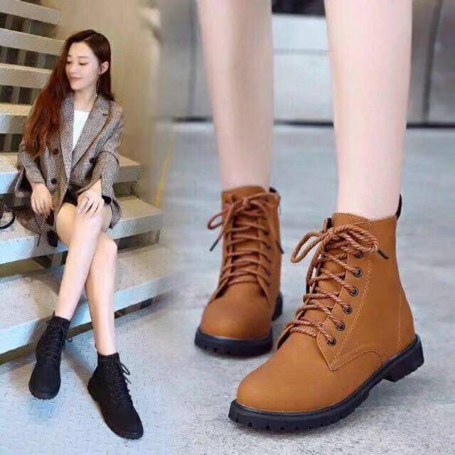 female casual shoes