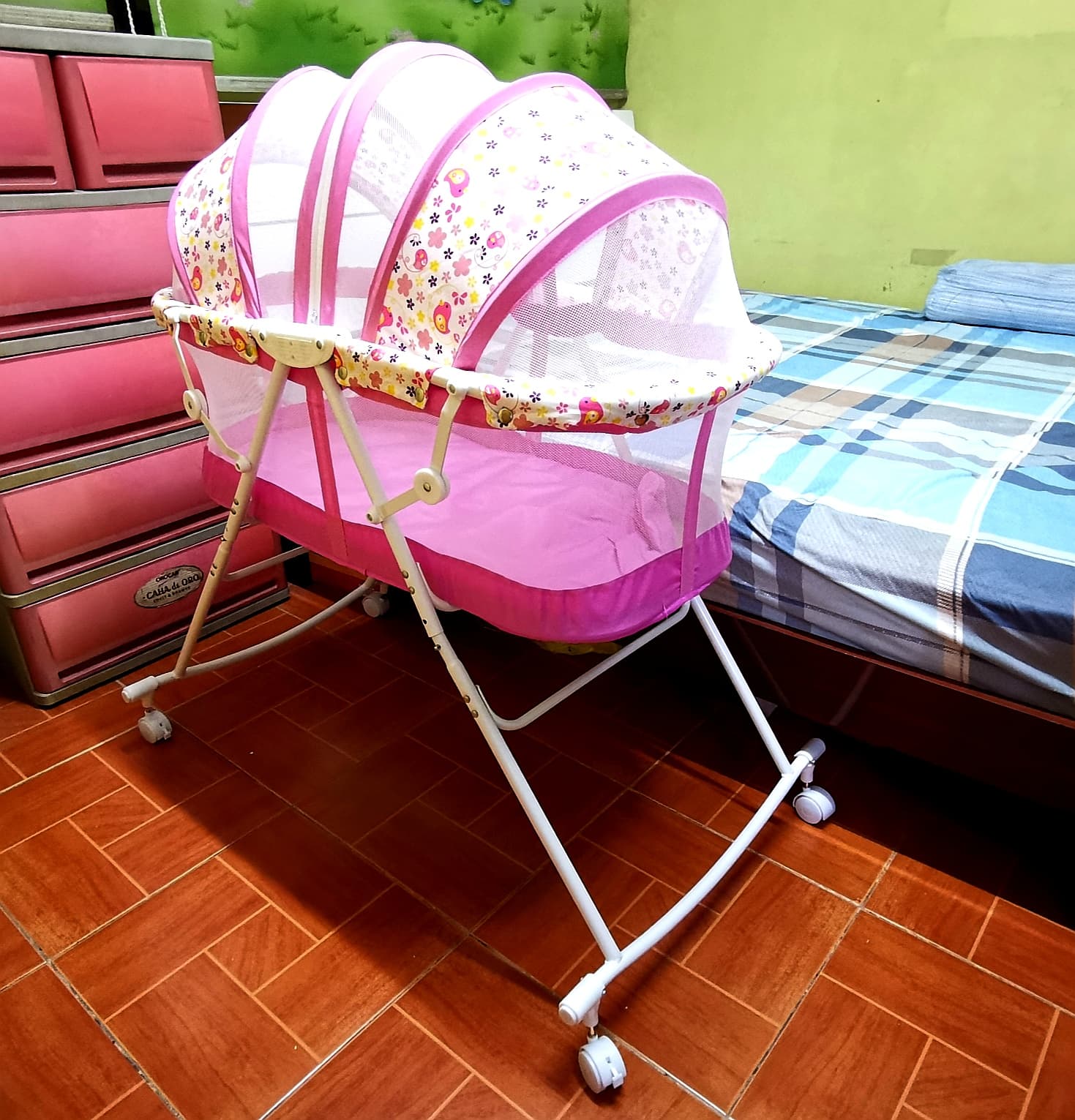 Portable Folding Crib Infant Bed And Rocker Lazada Ph