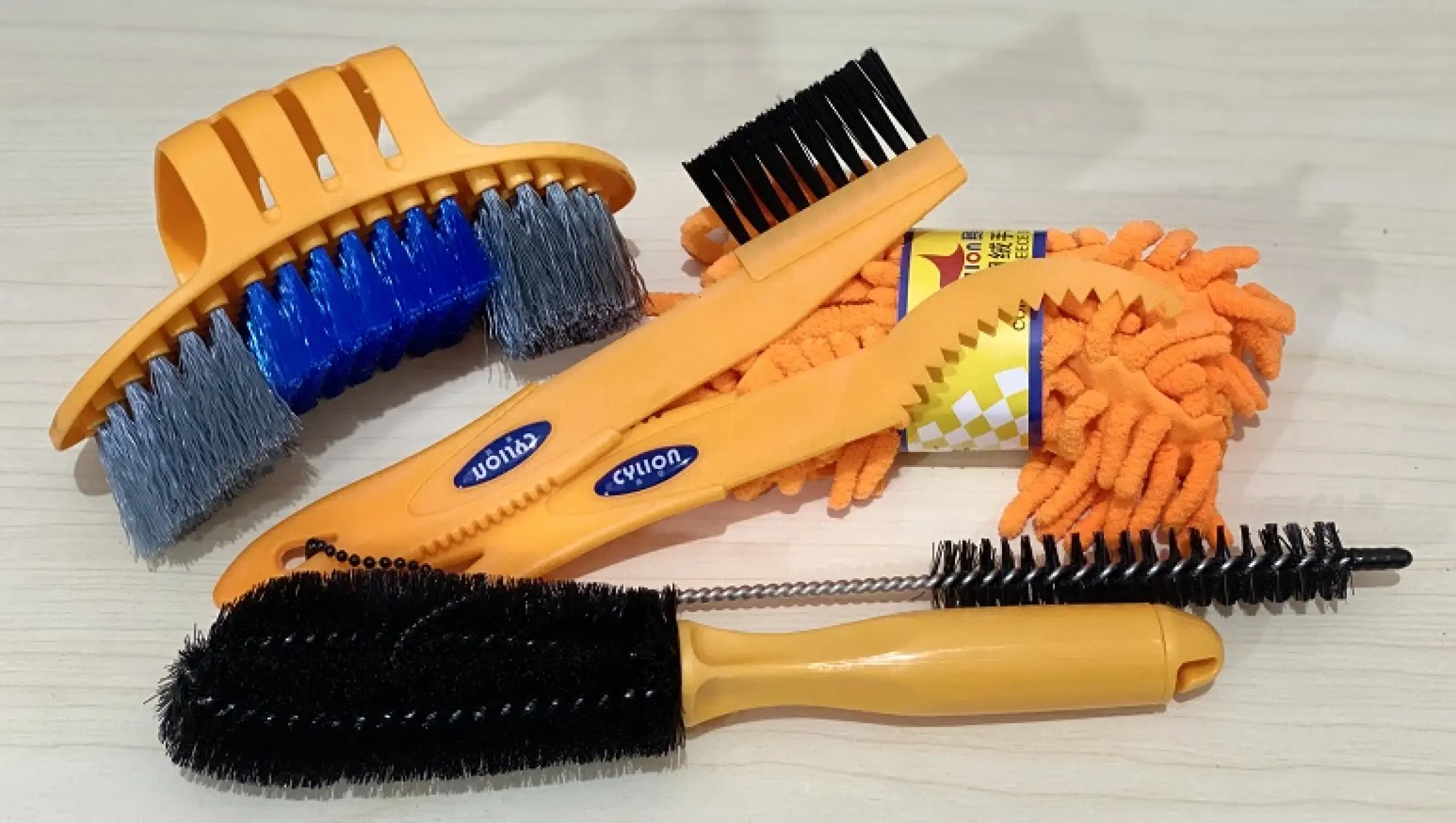 sprocket cleaning brush